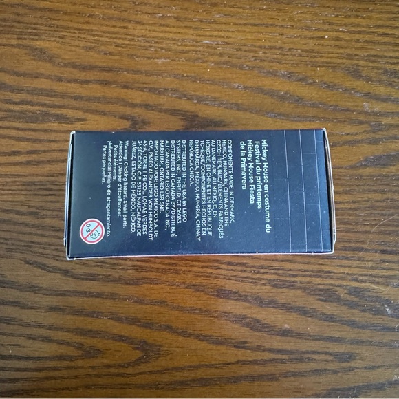 Unopened Discontinued LEGO BRICKHEADZ: Spring Festival Mickey Mouse (40673) - Picture 5 of 6